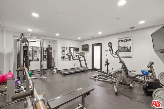 10926 Bluffside Drive 3, Studio City (los Angeles), CA 91604
