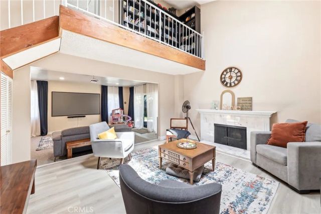 4201 W Oak, Fullerton, CA 92833