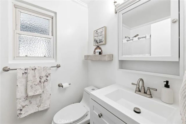 4201 W Oak, Fullerton, CA 92833