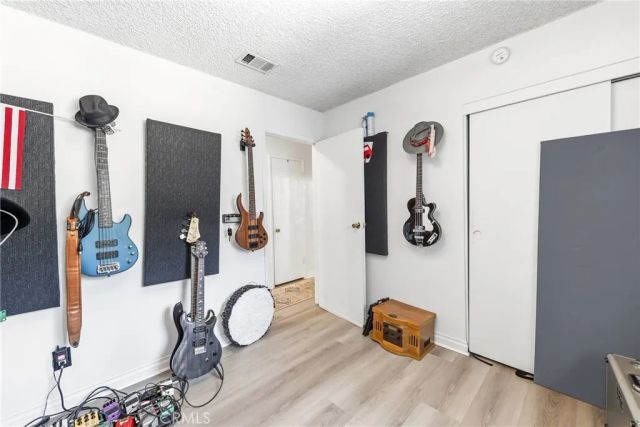 4201 W Oak, Fullerton, CA 92833