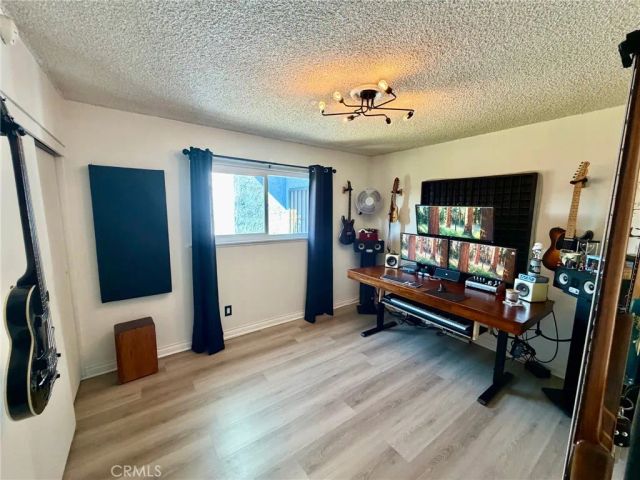 4201 W Oak, Fullerton, CA 92833
