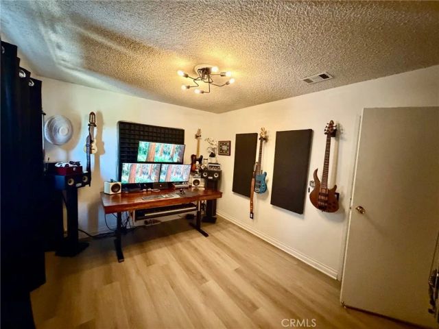 4201 W Oak, Fullerton, CA 92833