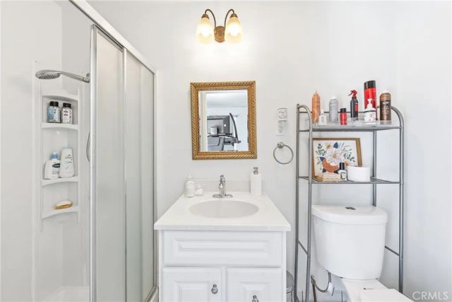 4201 W Oak, Fullerton, CA 92833