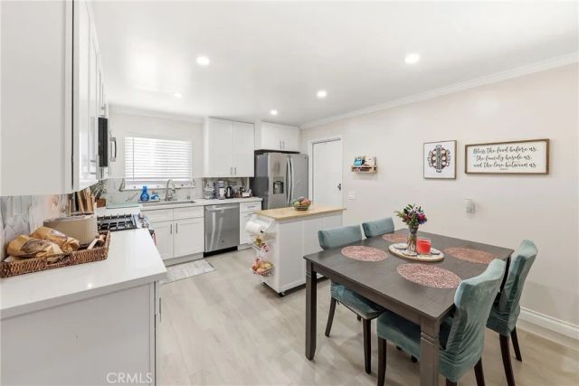4201 W Oak, Fullerton, CA 92833