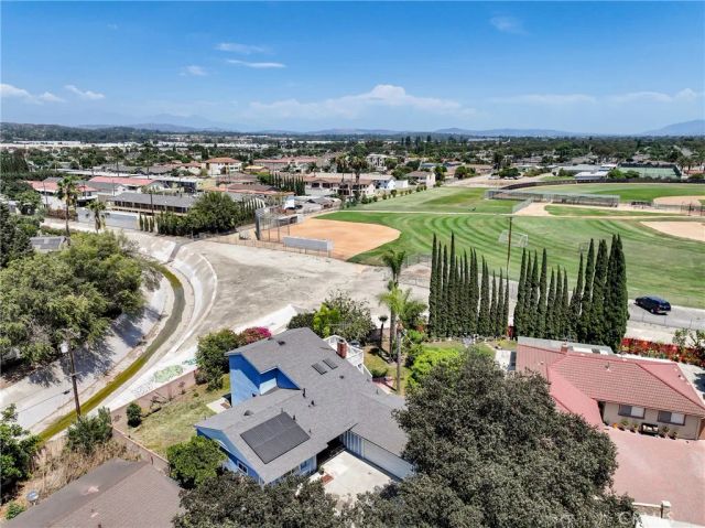 4201 W Oak, Fullerton, CA 92833