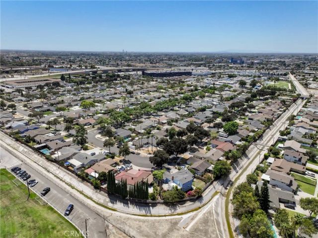 4201 W Oak, Fullerton, CA 92833
