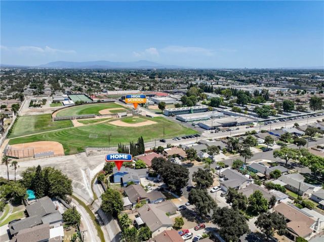 4201 W Oak, Fullerton, CA 92833