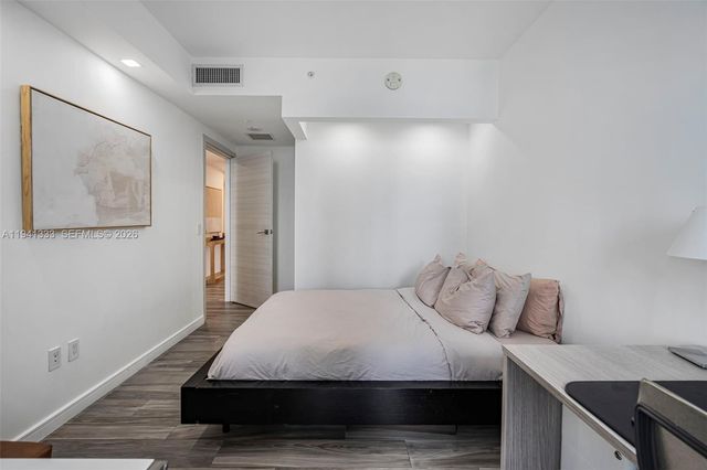 801 S Miami Ave 2901, Miami, FL 33130