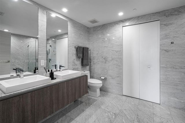 801 S Miami Ave 2901, Miami, FL 33130