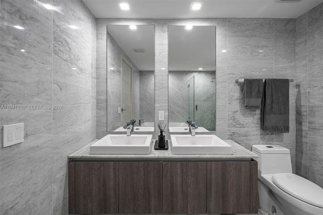 801 S Miami Ave 2901, Miami, FL 33130