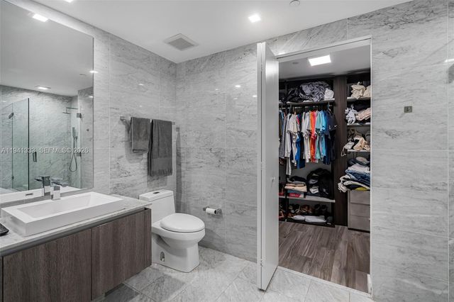 801 S Miami Ave 2901, Miami, FL 33130