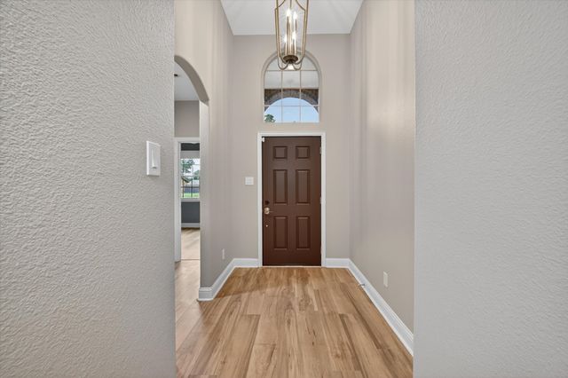1004 E Main Street, Tioga, TX 76271