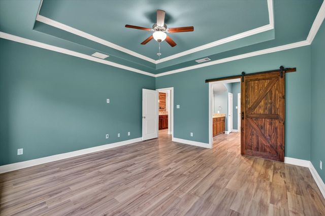 1004 E Main Street, Tioga, TX 76271