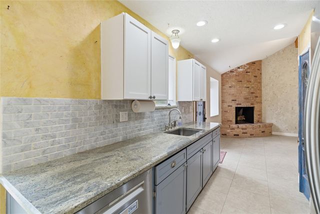 2003 Richvale Lane, Houston, TX 77062