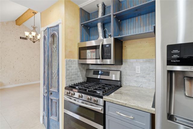 2003 Richvale Lane, Houston, TX 77062