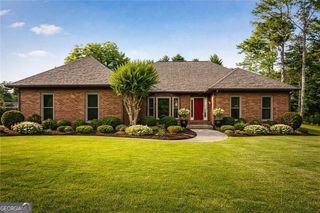 300 SADDLE CREEK Lane, Roswell, GA 30076