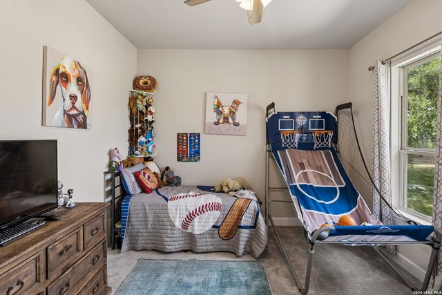 527 James Way, Castroville, TX 78009