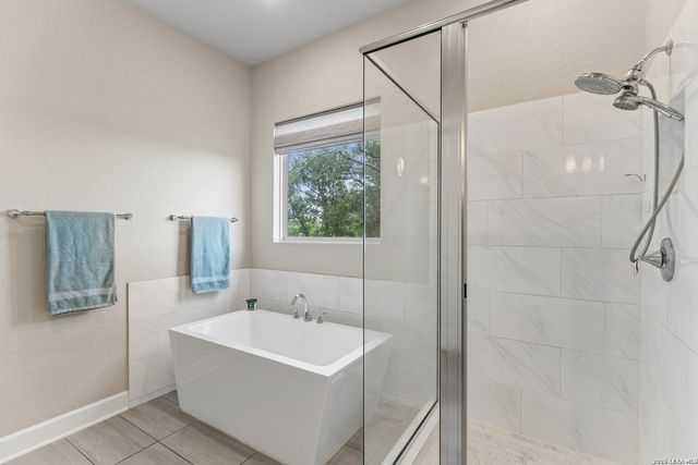 527 James Way, Castroville, TX 78009