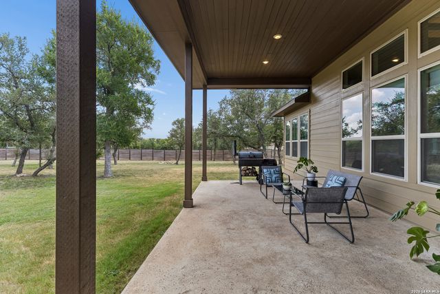 527 James Way, Castroville, TX 78009