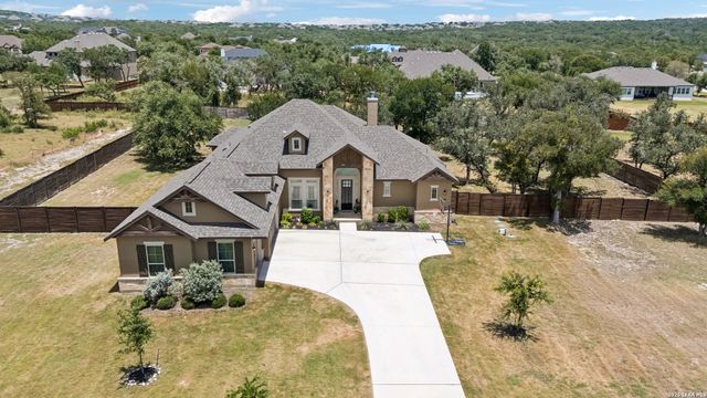 527 James Way, Castroville, TX 78009