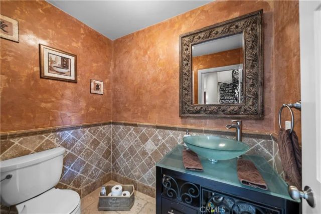10909 Willowbrae Avenue, Chatsworth, CA 91311