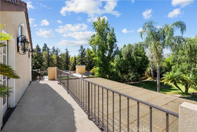 10909 Willowbrae Avenue, Chatsworth, CA 91311