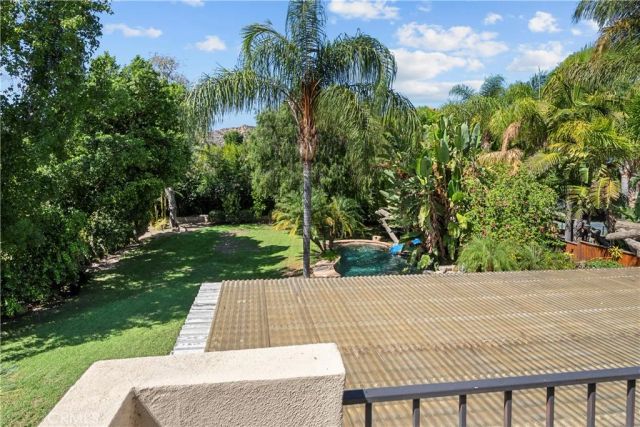 10909 Willowbrae Avenue, Chatsworth, CA 91311