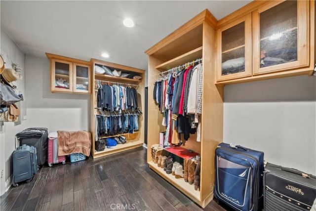 10909 Willowbrae Avenue, Chatsworth, CA 91311