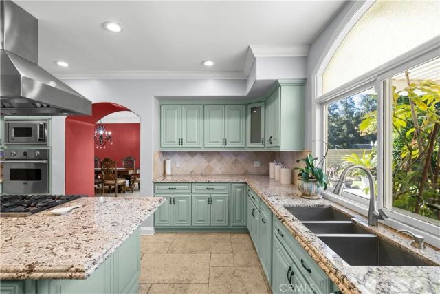 10909 Willowbrae Avenue, Chatsworth, CA 91311