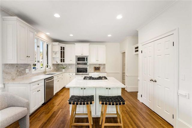 5135 Falcon Chase Lane NE, Sandy Springs, GA 30342