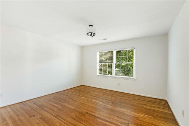 5135 Falcon Chase Lane NE, Sandy Springs, GA 30342