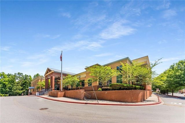 5135 Falcon Chase Lane NE, Sandy Springs, GA 30342