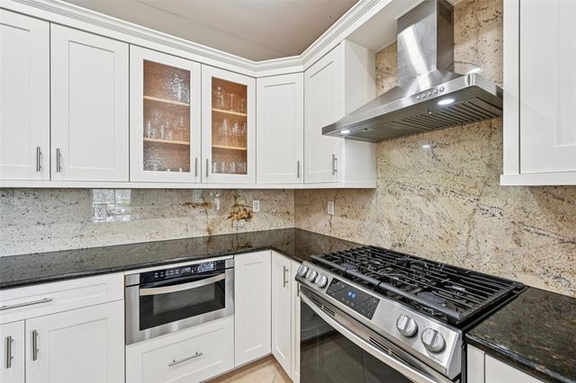 289 PADOVA WAY, North Venice, FL 34275