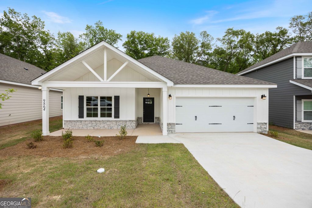 9864 paddock Court, Midland, GA 31820