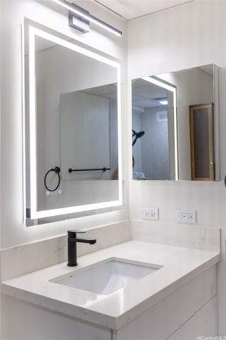 2651 Kuilei Street B84, Honolulu, HI 96826
