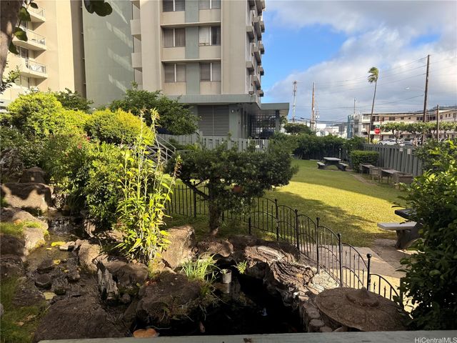 2651 Kuilei Street B84, Honolulu, HI 96826