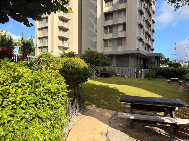 2651 Kuilei Street B84, Honolulu, HI 96826