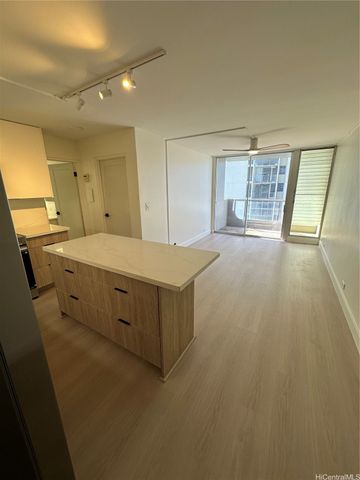 2651 Kuilei Street B84, Honolulu, HI 96826
