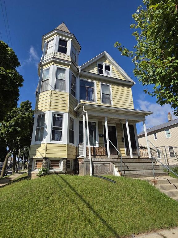 1701 N 28th STREET #1703, Milwaukee, WI 53208