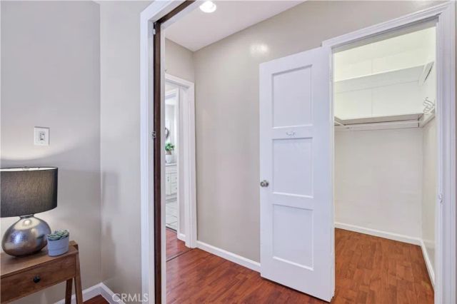 1899 Gladys Avenue, Signal Hill, CA 90755
