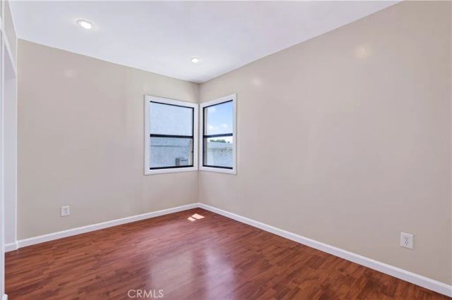 1899 Gladys Avenue, Signal Hill, CA 90755
