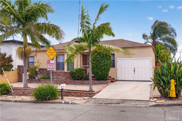 1899 Gladys Avenue, Signal Hill, CA 90755