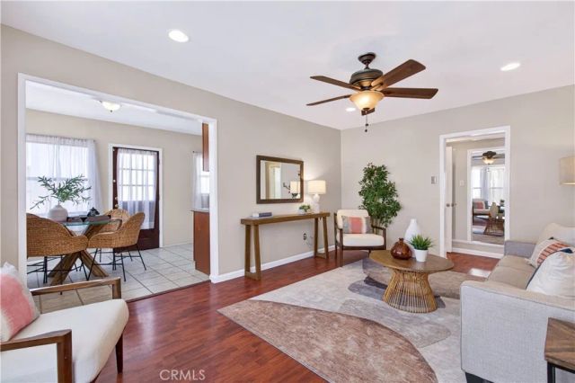1899 Gladys Avenue, Signal Hill, CA 90755