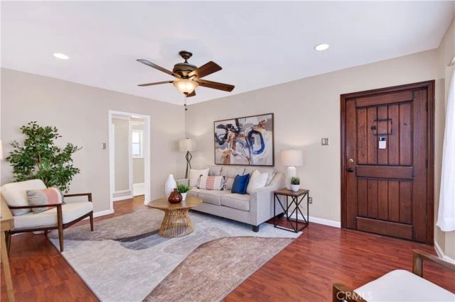 1899 Gladys Avenue, Signal Hill, CA 90755
