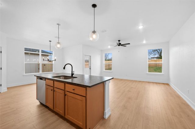 584 Gus LOOP, Georgetown, TX 78626