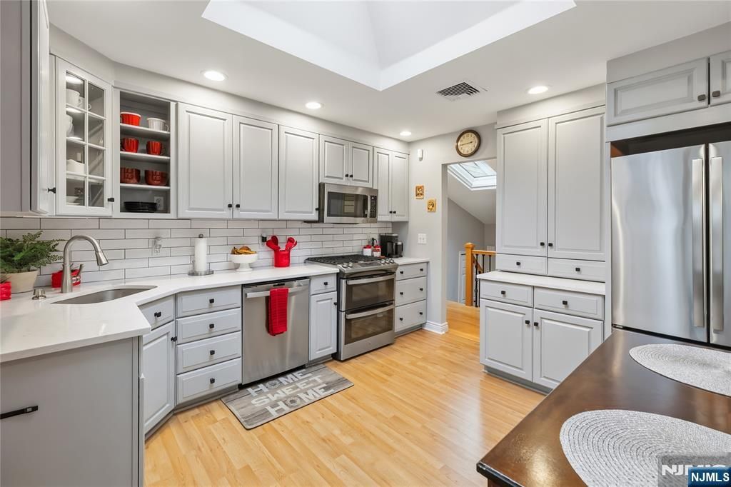 2 Benson Avenue, Westwood, NJ 07675