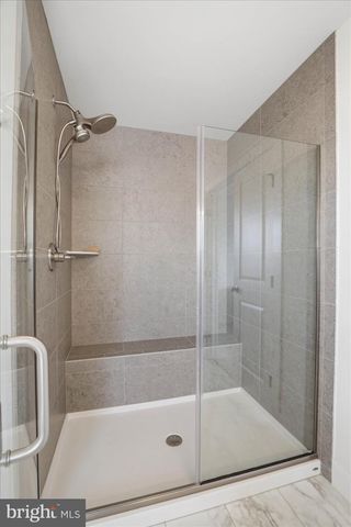 525 BREEZEWOOD LN, Annville, PA 17003