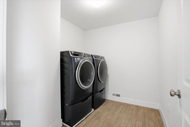 525 BREEZEWOOD LN, Annville, PA 17003