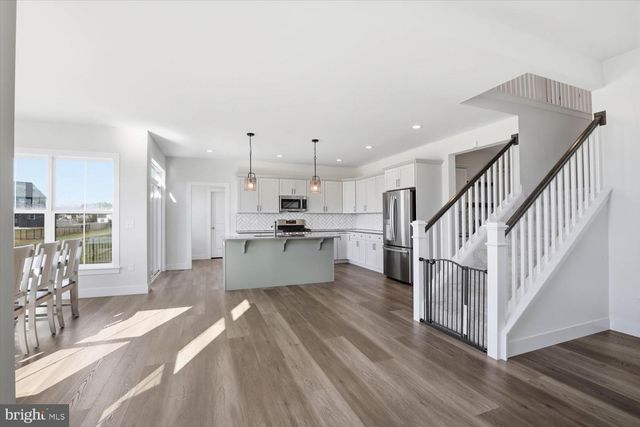 525 BREEZEWOOD LN, Annville, PA 17003