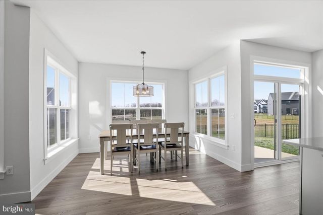 525 BREEZEWOOD LN, Annville, PA 17003